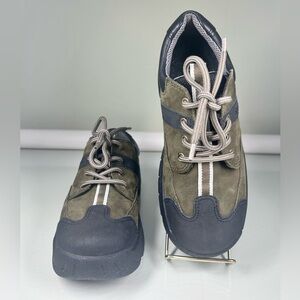 Ecco Hiking Shoes Boys Size 34 Military Green Protected Toe